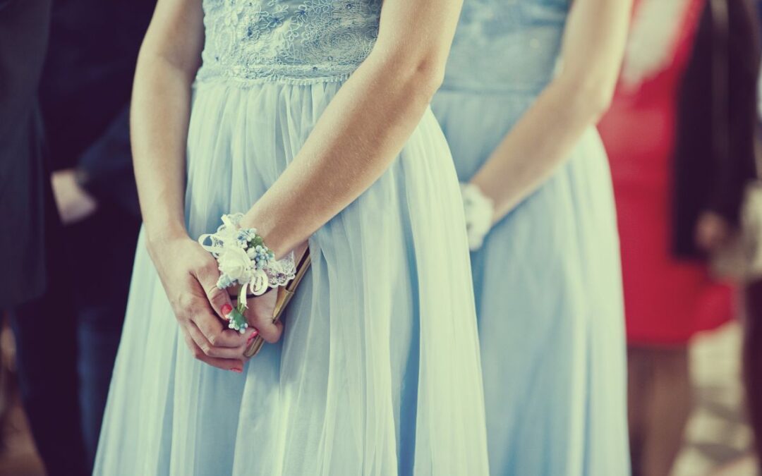 Comment choisir une robe de grossesse pour une cérémonie ?